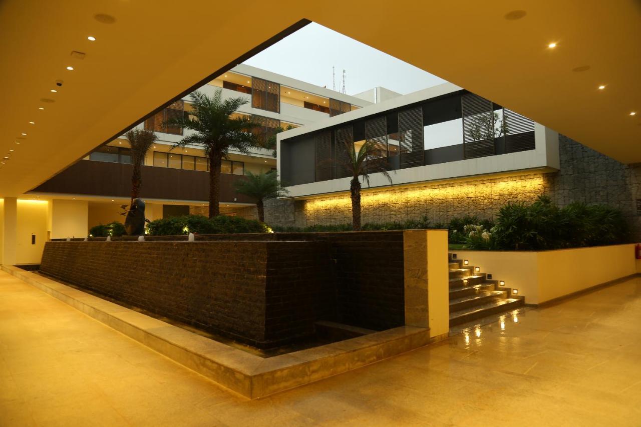 Blvd Club - Near Bengaluru Airport Hotell Settahalasūr Eksteriør bilde