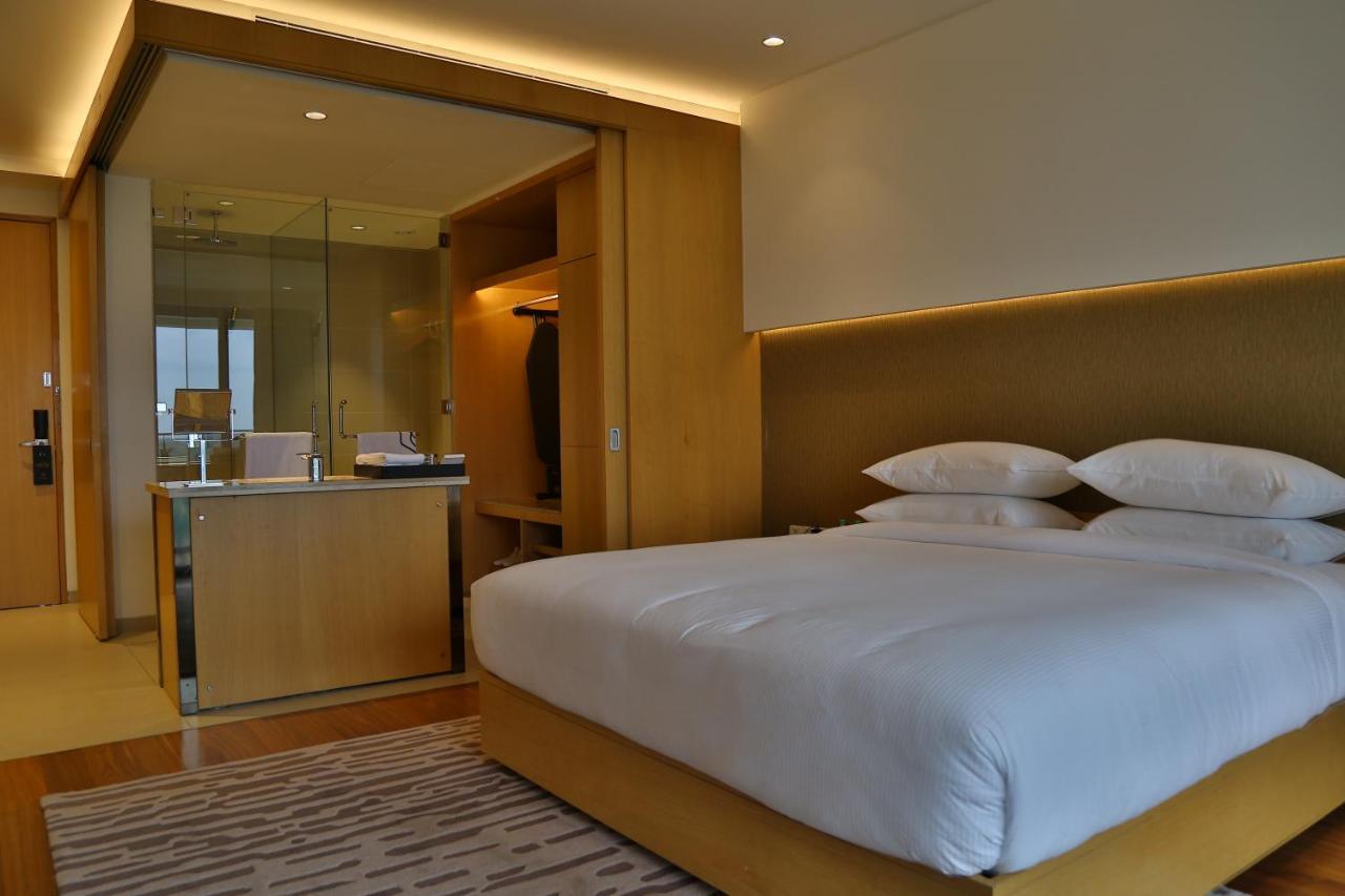 Blvd Club - Near Bengaluru Airport Hotell Settahalasūr Eksteriør bilde