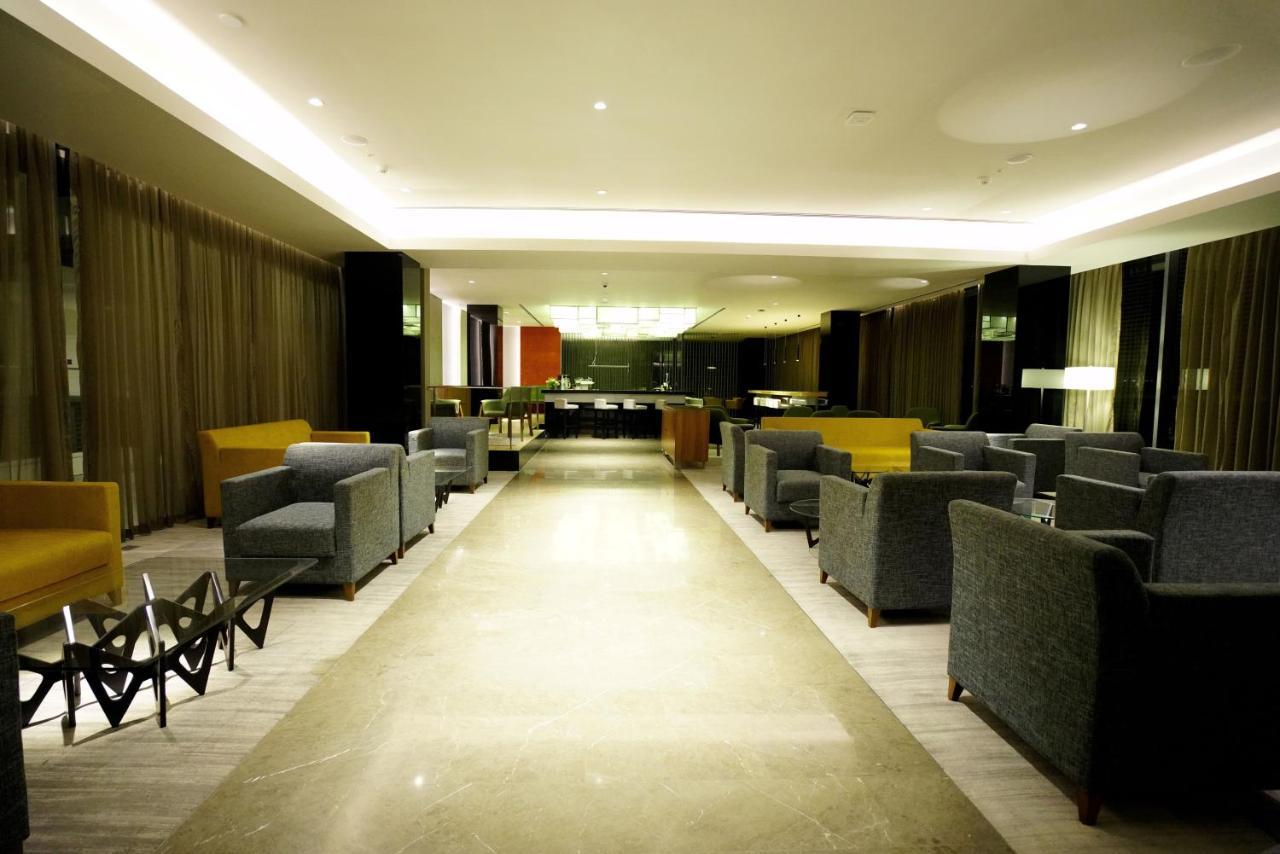 Blvd Club - Near Bengaluru Airport Hotell Settahalasūr Eksteriør bilde
